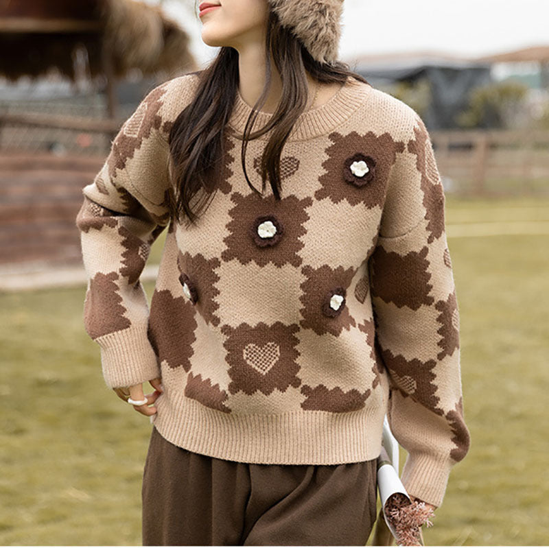 Locker geschnittener Strickpullover mit Rundhalsausschnitt