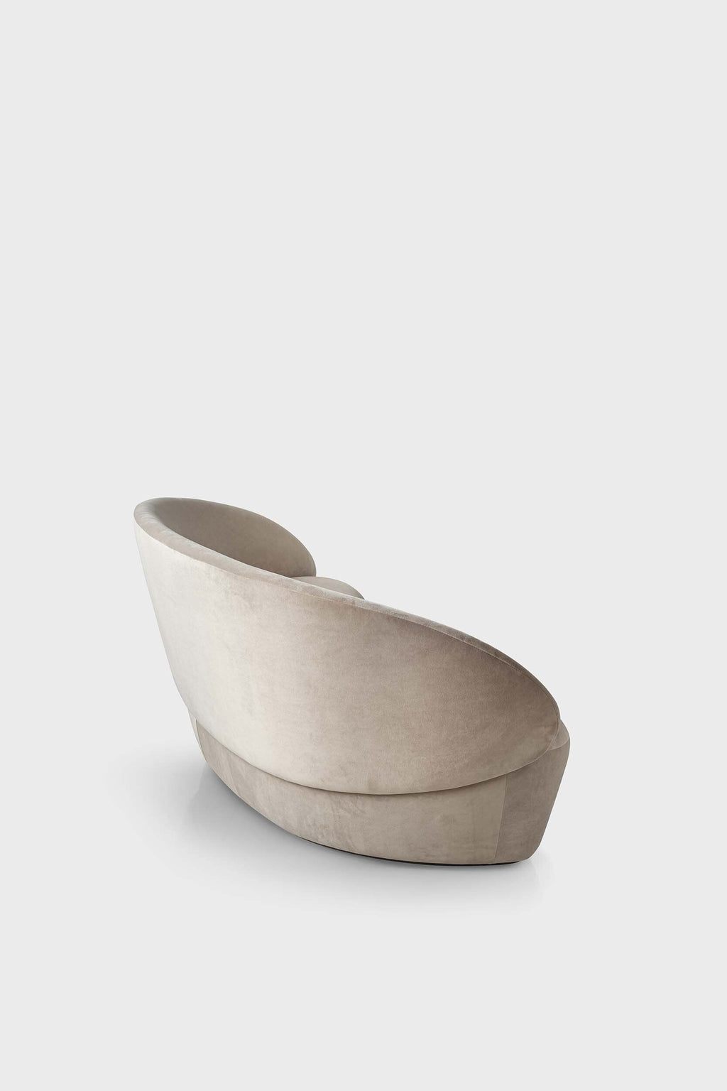 Naïve Sofa – Zeitloses Design, maximaler Komfort