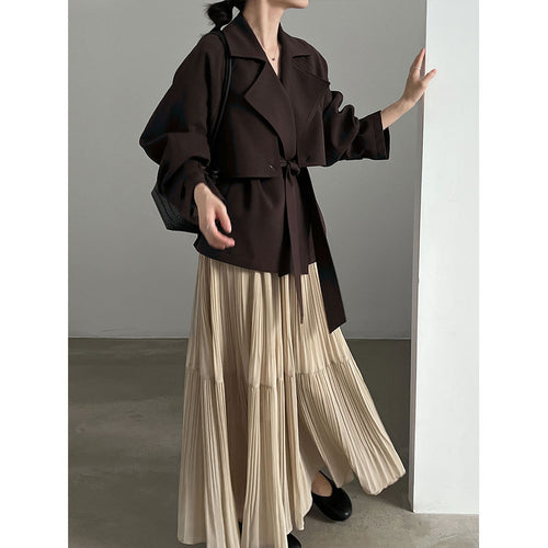 Britischer Trenchcoat mit Gürtel & Umlegekragen – Elegant & Zeitlos