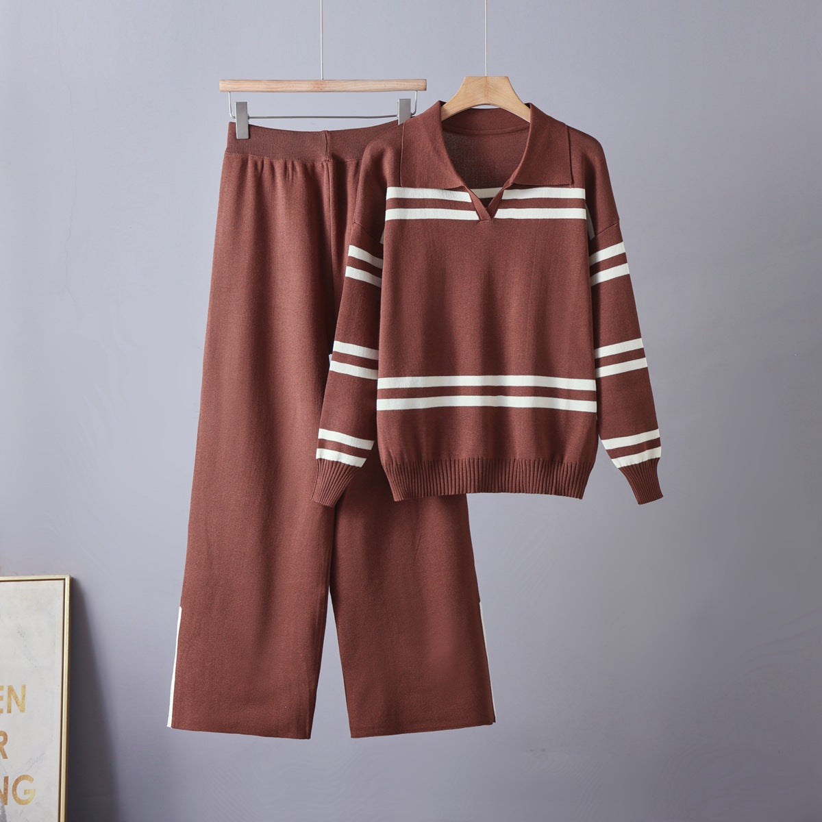 Kontraststreifen-Set Damen – Reverskragen Top & Hose