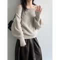 Schulterfreier Strickpullover mit Schnürung – Locker & Feminin