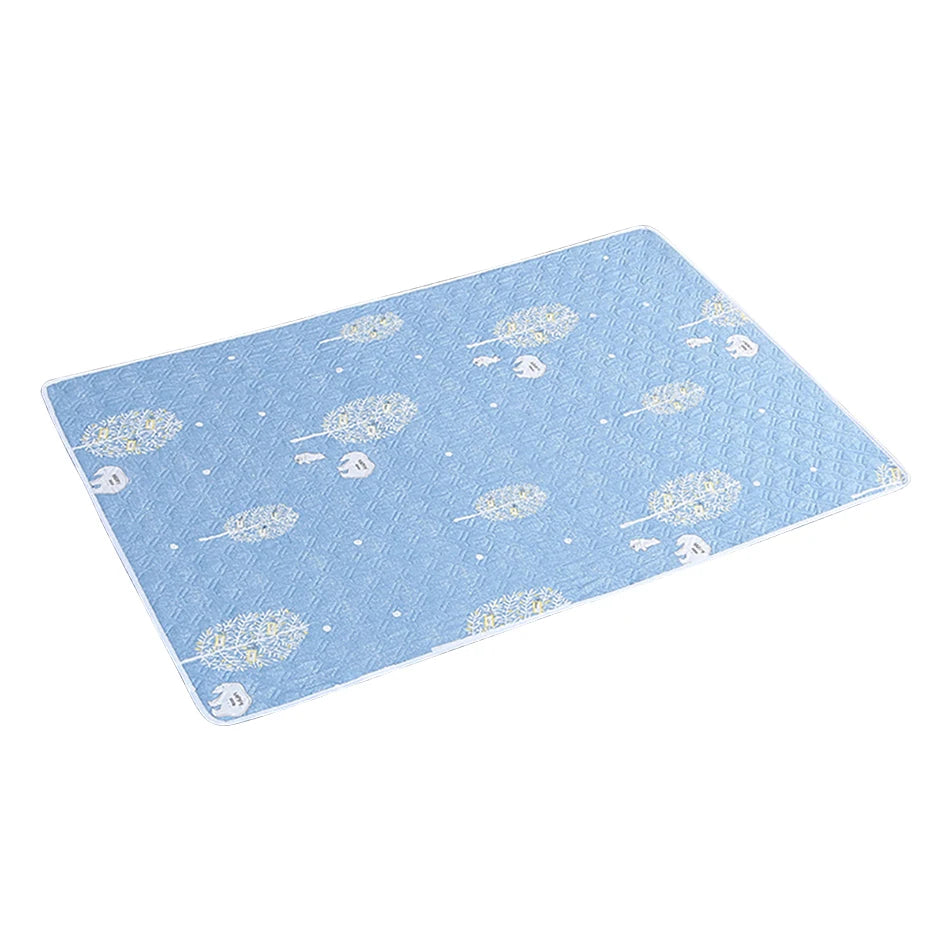 Wickelunterlage 80x120 cm – 4-lagig, wasserdicht & waschbar mit Cartoon-Motiv (Dino/Herz)