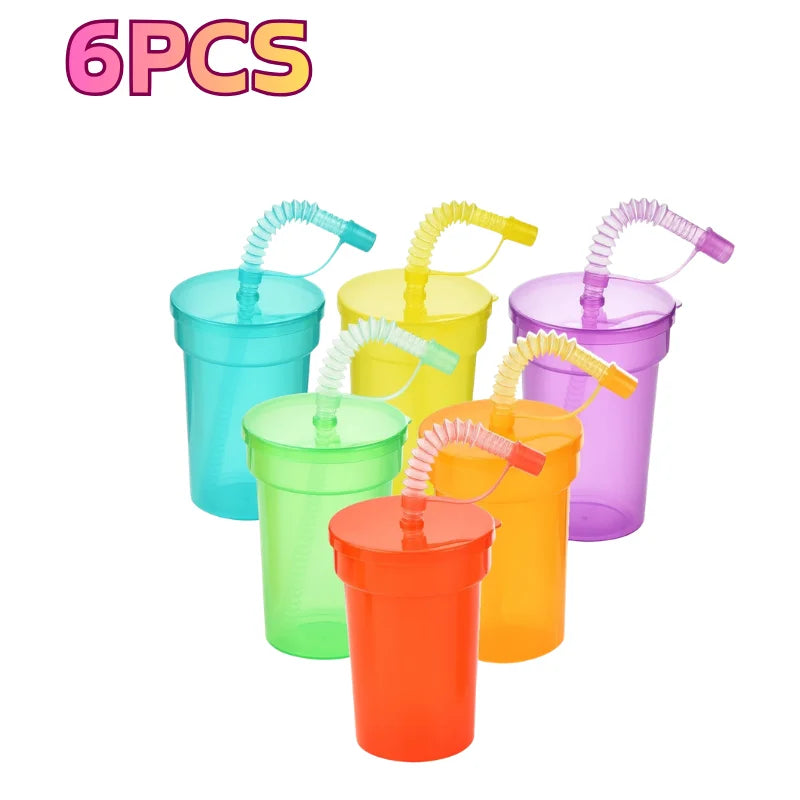 Bunte Party-Becher für Kinder – Neon mit Deckel & Strohhalm