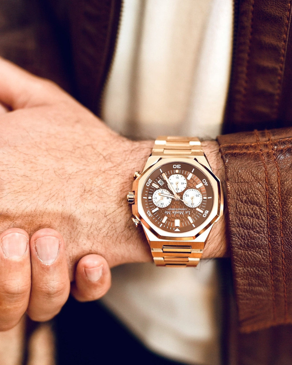 Crimson Horizon Maroon Uhr – Premium Luxus Zeitmesser